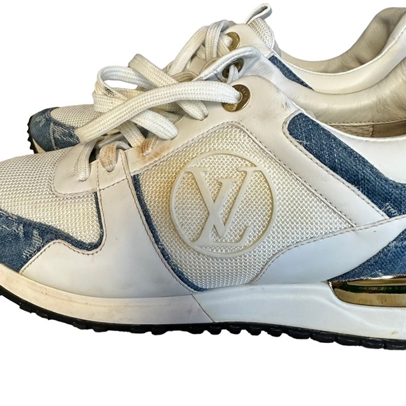 LOUIS VUITTON BLUE DENIM RUNAWAY SNEAKERS - Picture 3 of 8